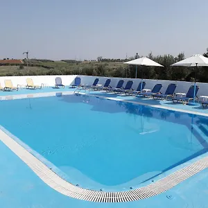 Ξενοδοχείο με διαμερίσματα Villagiannis